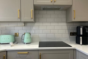 2 bed house, The Square, Stonehouse, Plymouth, PL13JS - Image 2